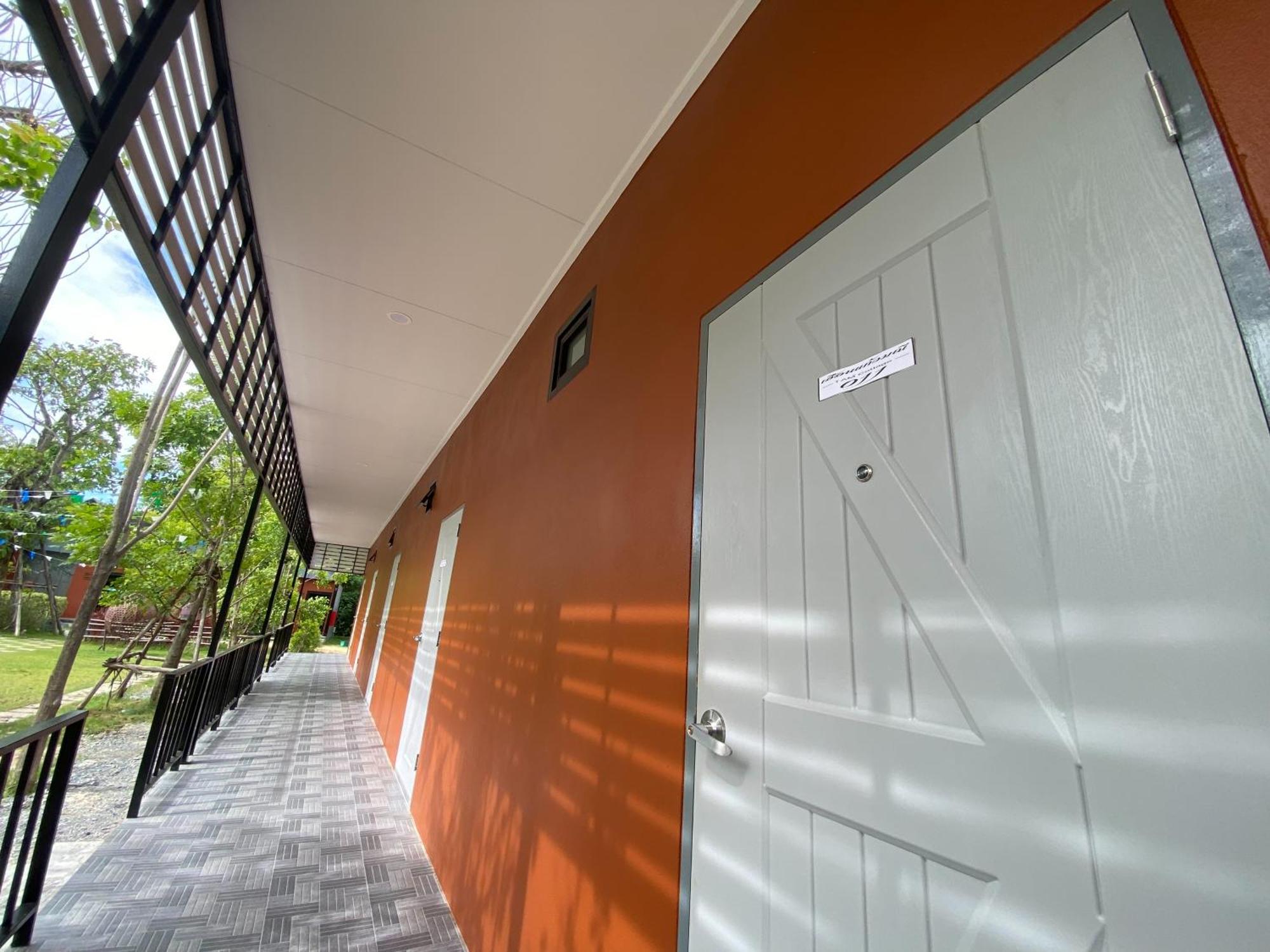 I Am Cottage เฮือนแก้วมณี Nakhon Pathom Esterno foto