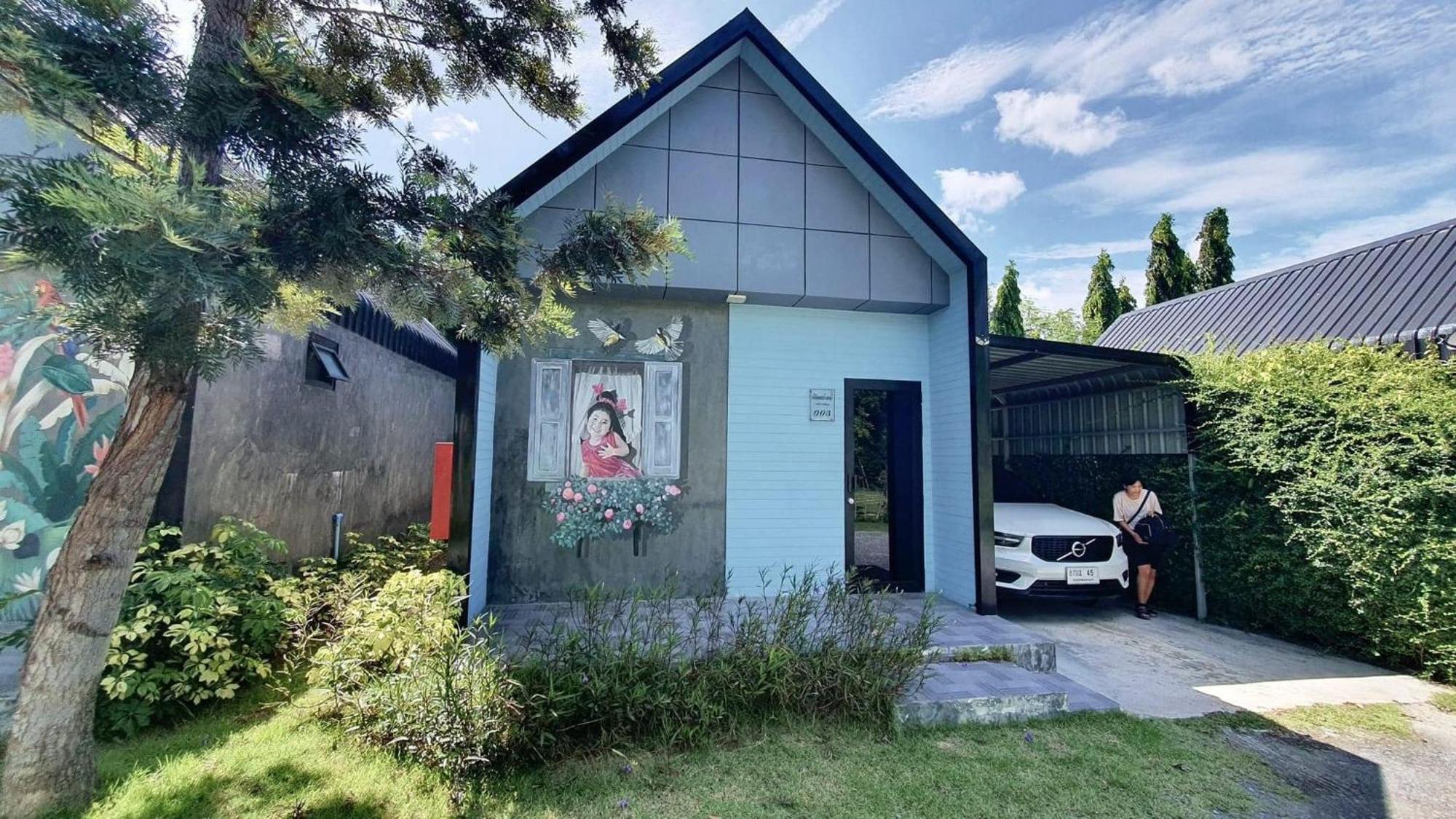 I Am Cottage เฮือนแก้วมณี Nakhon Pathom Esterno foto