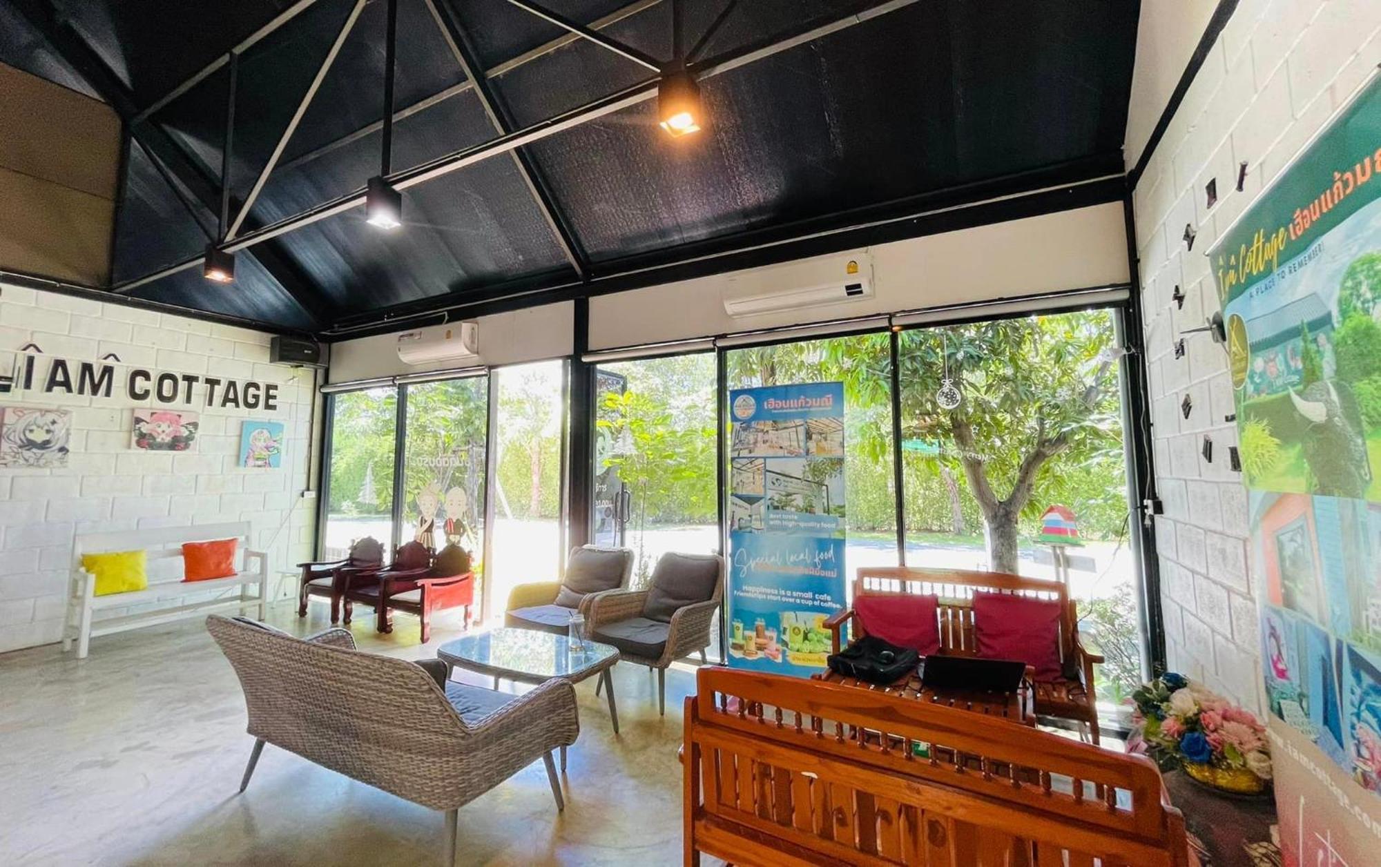 I Am Cottage เฮือนแก้วมณี Nakhon Pathom Esterno foto